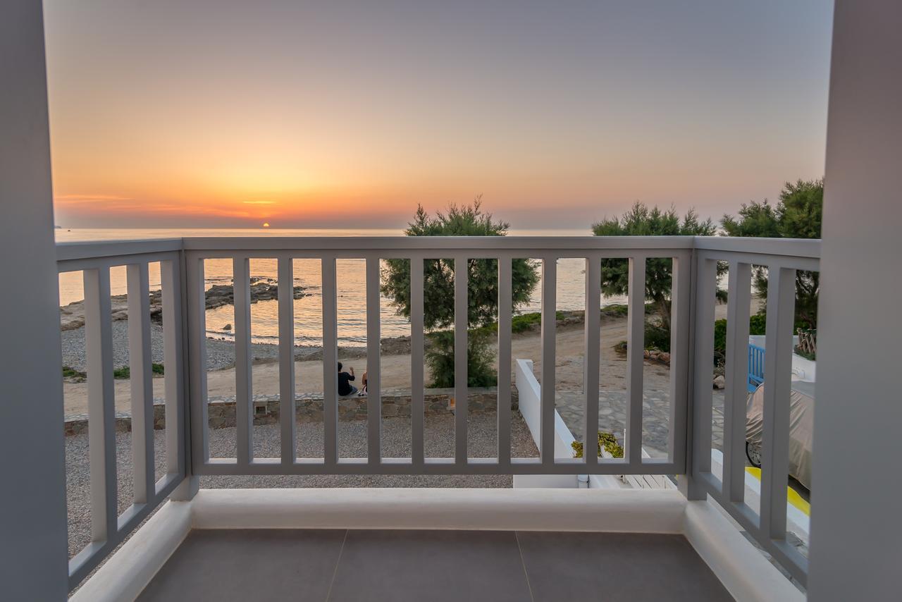 Milos Waves Luxury Apartments 폴로니아 외부 사진