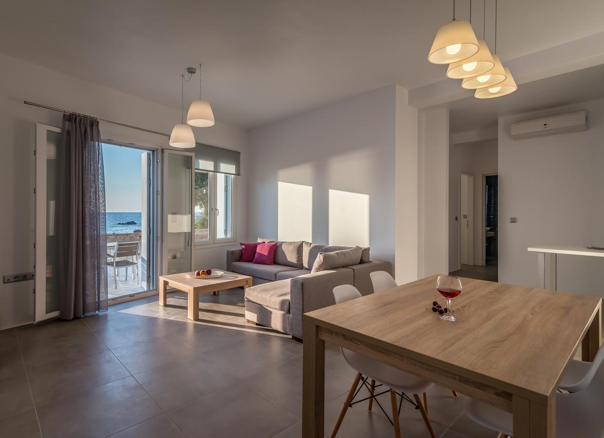Milos Waves Luxury Apartments 폴로니아 외부 사진