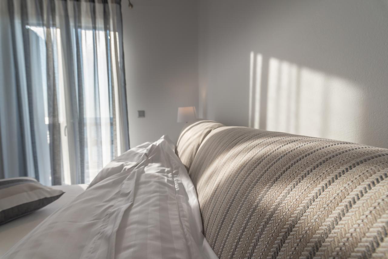 Milos Waves Luxury Apartments 폴로니아 외부 사진